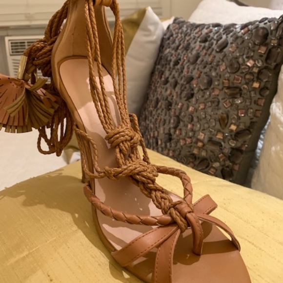 STILETTO WRAP SHOE - Picture 1 of 3